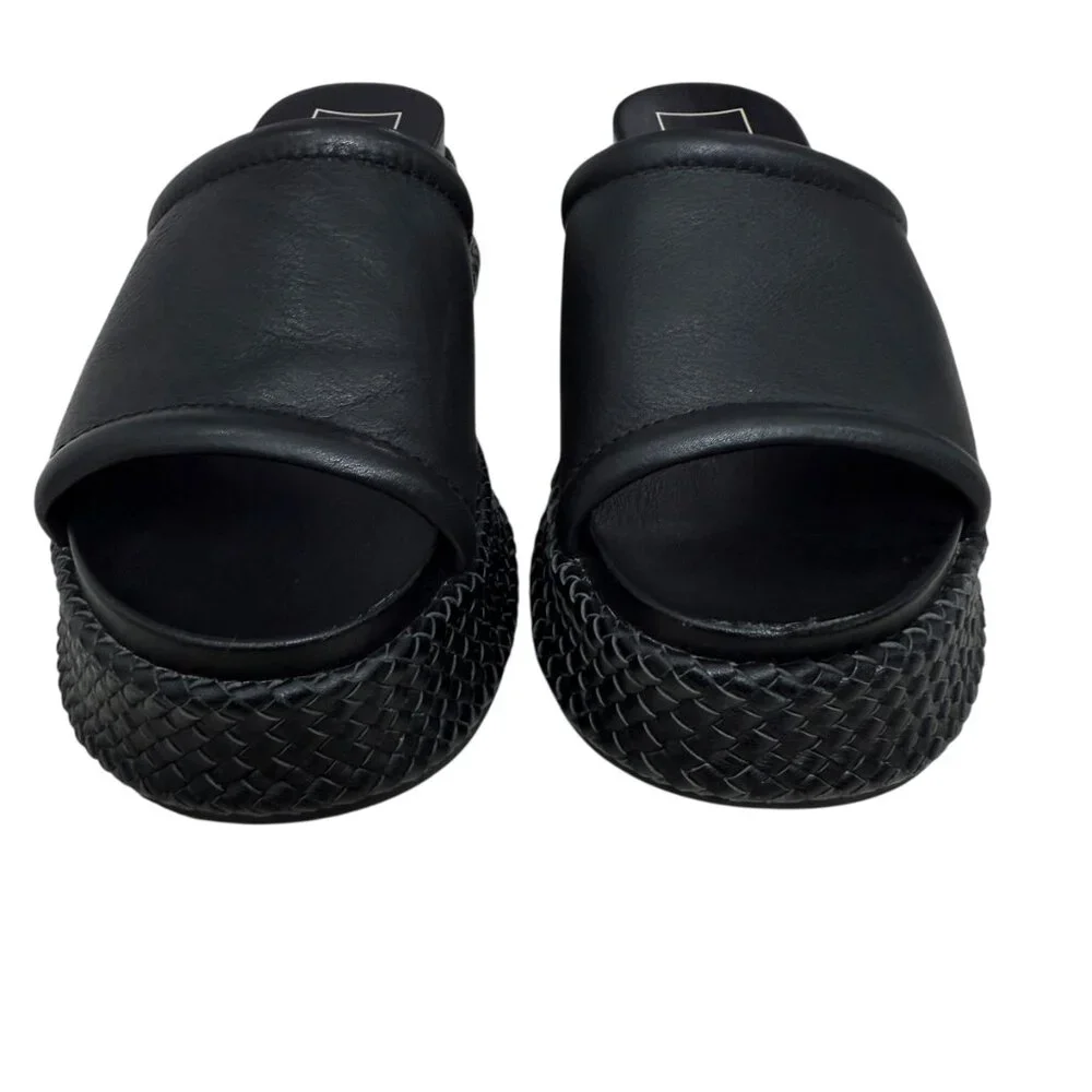 Dolce Vita Wimsyn Black Leather Slip On Platform Sandals Women's size 8